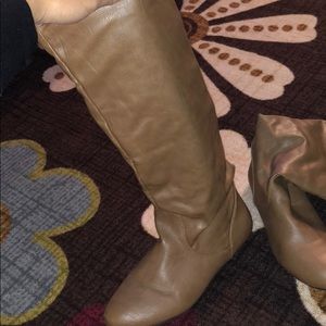 Brown boots